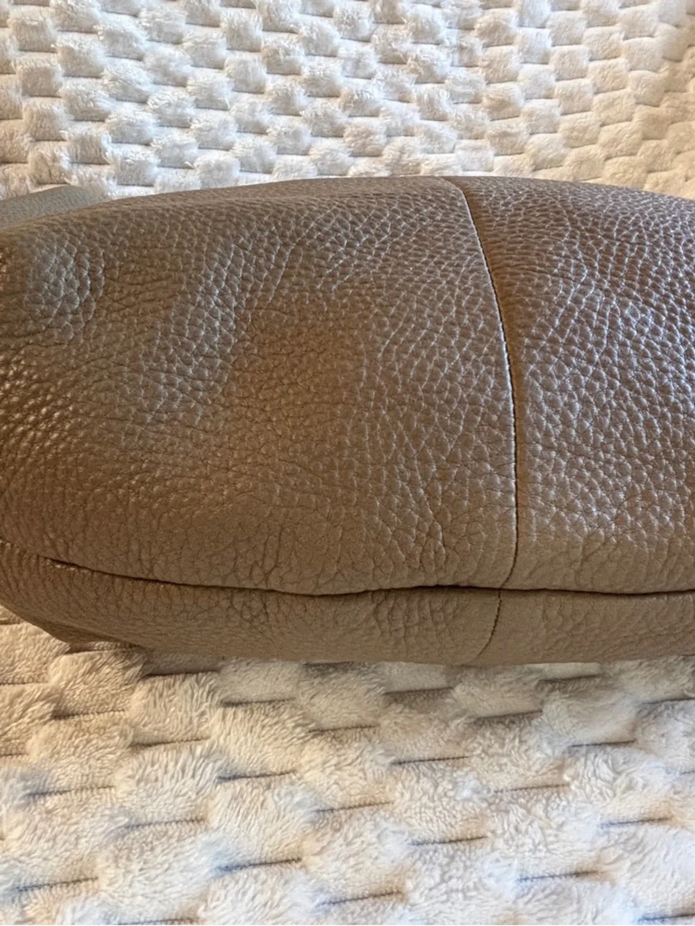 Hobo Taupe Pebbled Leather Slouchy Hobo Bag Tassel Shoulder